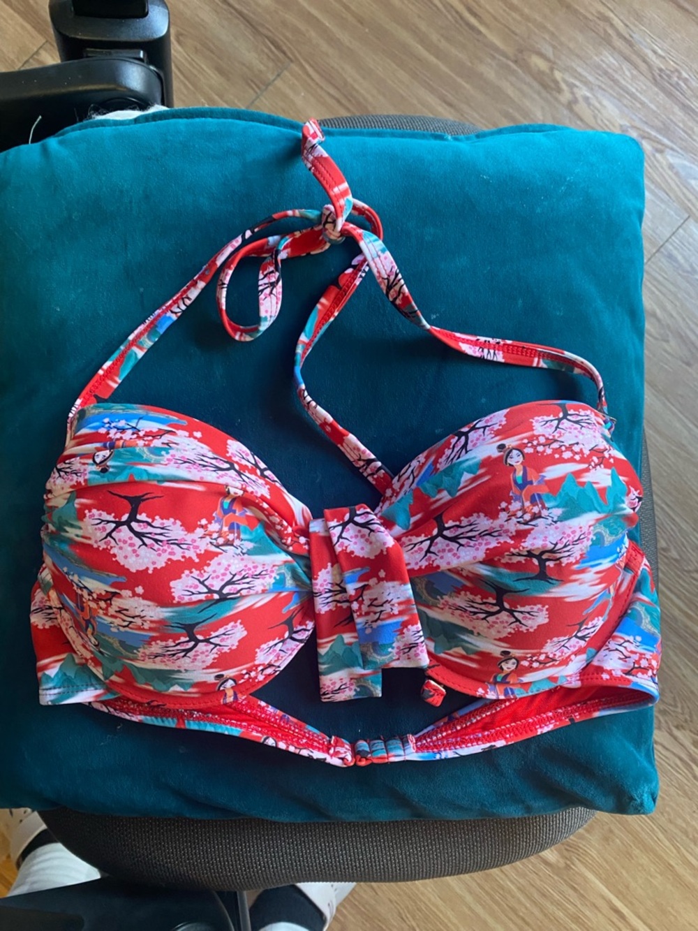 Disney Mulan Bikini Top Women’s Size L Cherry Blossom Print Padded Swim Top
